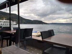 Anadolu Kavağı Baba Restaurant: Aile İle Birlikte Güzel Bir Yemek Deneyimi